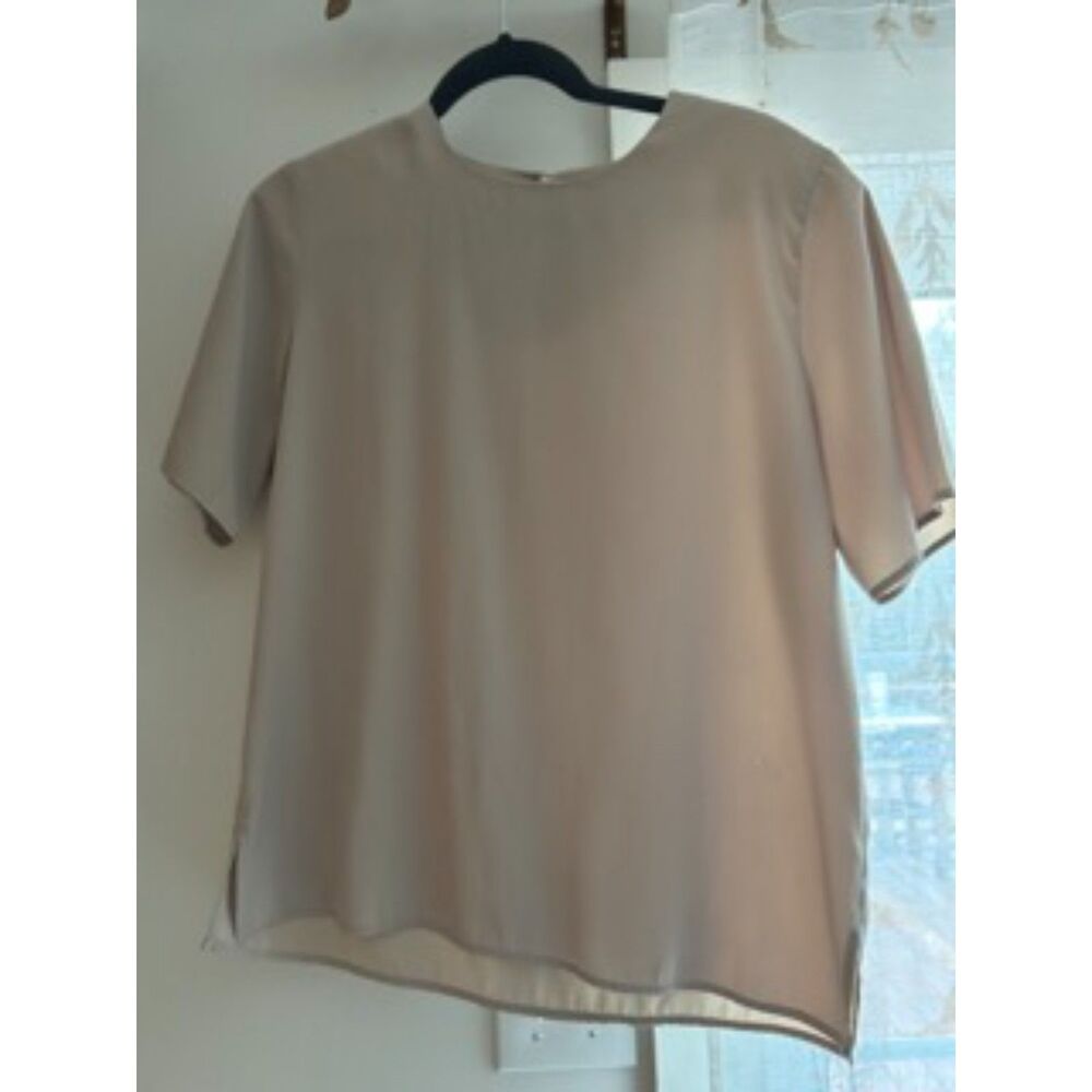 Erena Beige Short Sleeve Blouse Women’s Medium Lightweight Dress Top